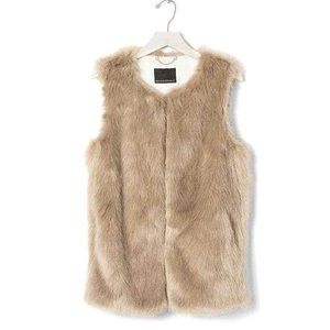 NWOT Banana Republic Faux Fur Vest